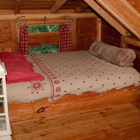 Cabane Perchee Dans Les Arbres Saint-Hilaire-en-Morvan エクステリア 写真