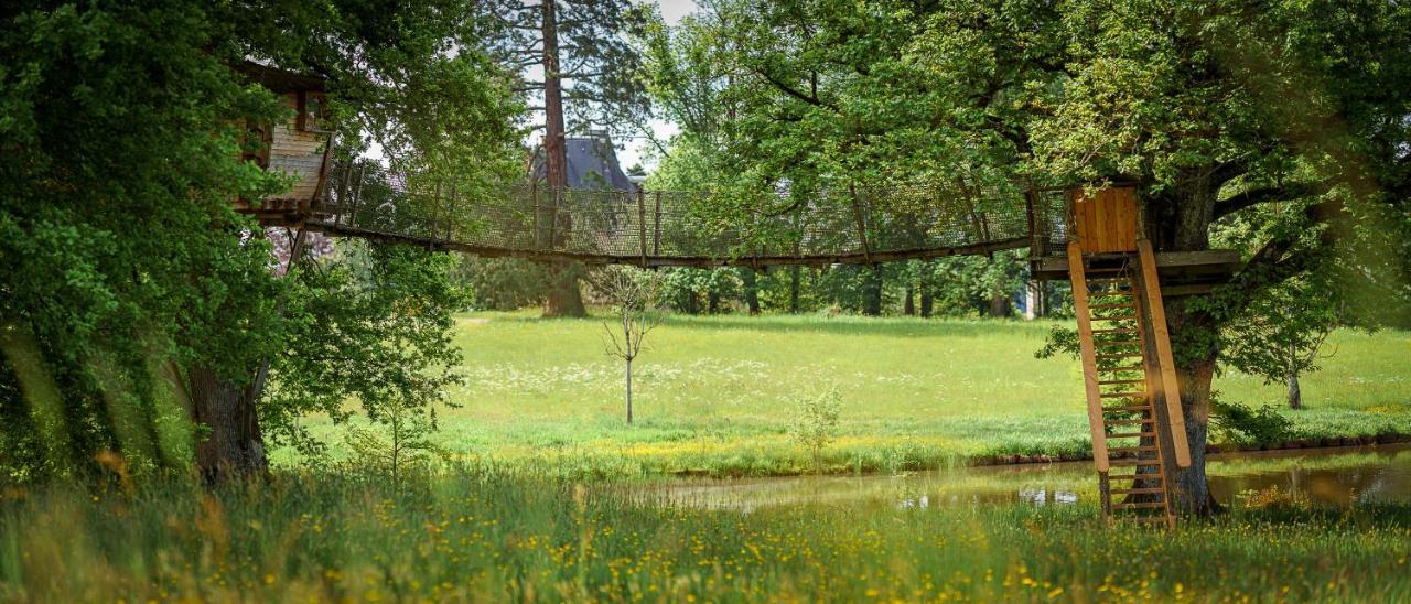 Cabane Perchee Dans Les Arbres Saint-Hilaire-en-Morvan エクステリア 写真
